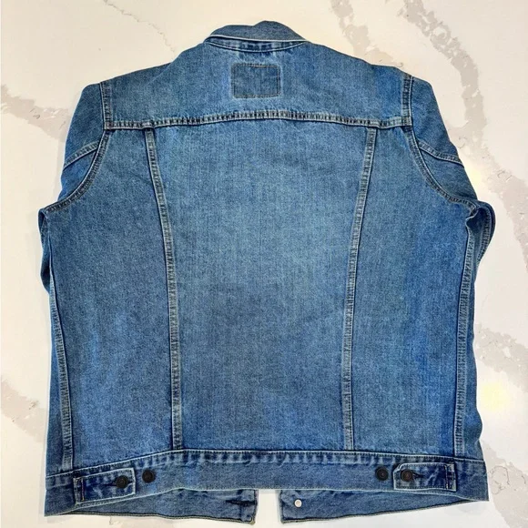 Levi's Light Blue Denim Jacket - Picture 11 of 11